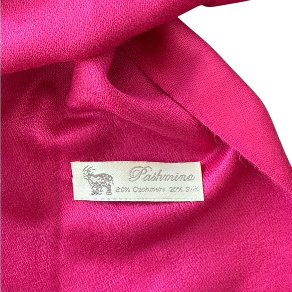 Lot of 2 Pashmina Scarves Wraps - Picture 4 of 10